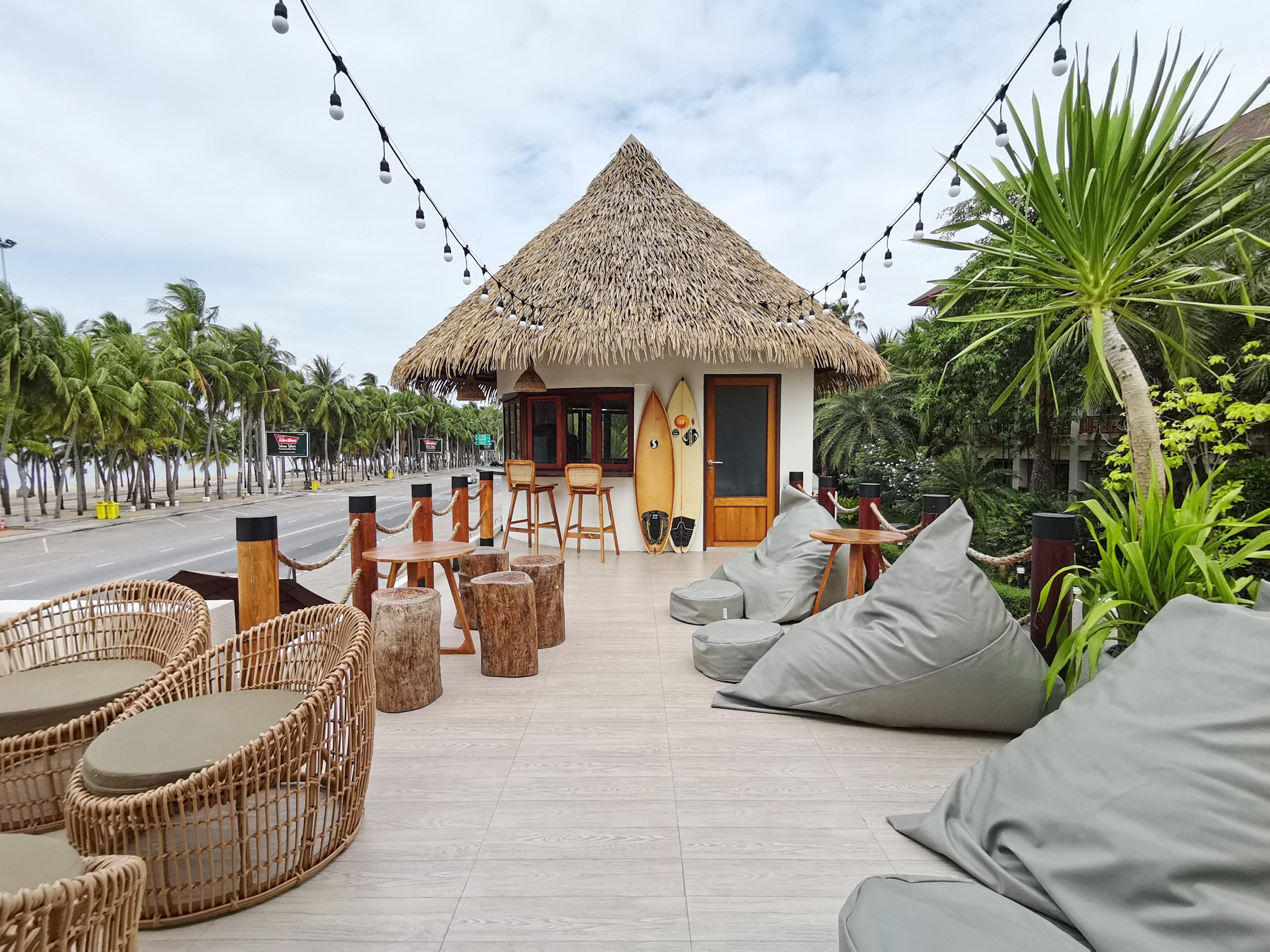 The Tide Resort Bangszen Kültér fotó
