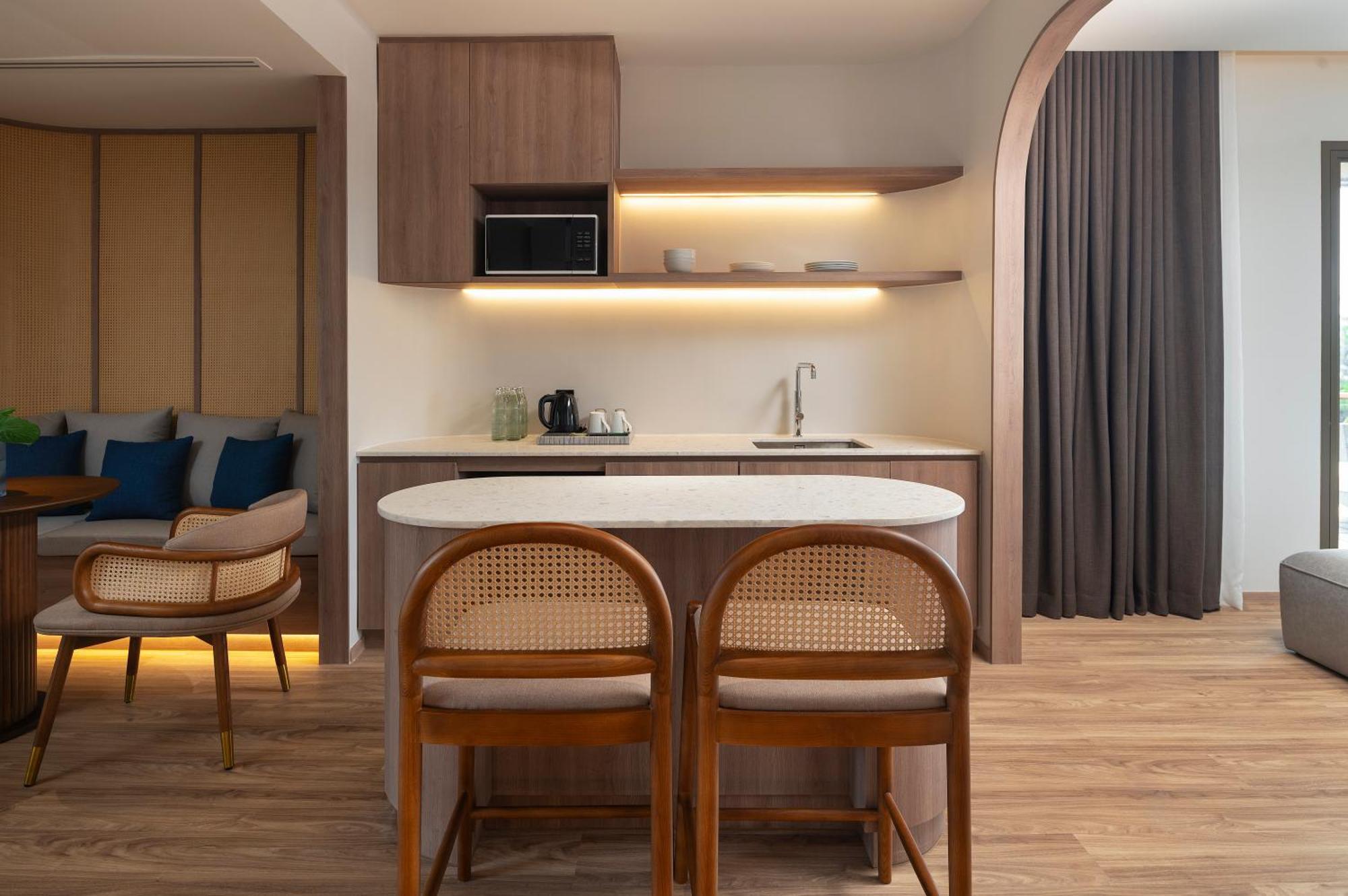 The Tide Resort Bangszen Kültér fotó