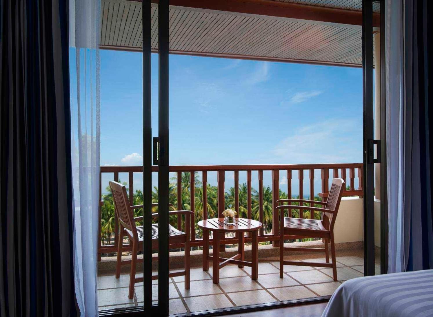 The Tide Resort Bangszen Kültér fotó
